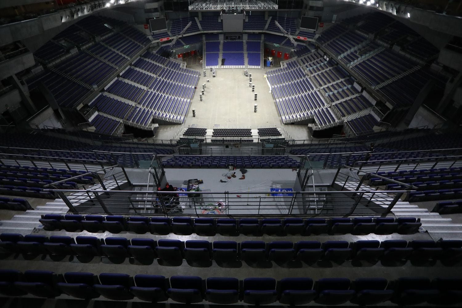 Gradas e instalaciones del WiZink Center de Madrid vacías durante la crisis del coronavirus.