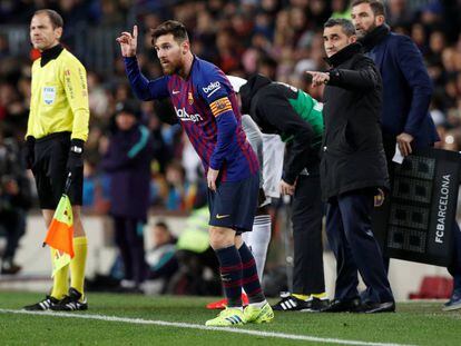 Messi vuelve al campo tras su lesión ante el Valencia.