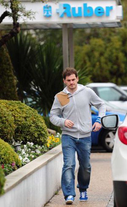 Iker Casillas, a su llegada al hospital en la última revisión médica del pasado jueves.