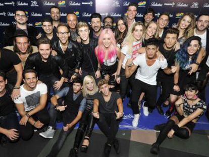 Foto de familia de la gala de nominaci&oacute;n de los Premios 40 Principales.