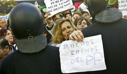 Concentración ante la Asamblea de Madrid.