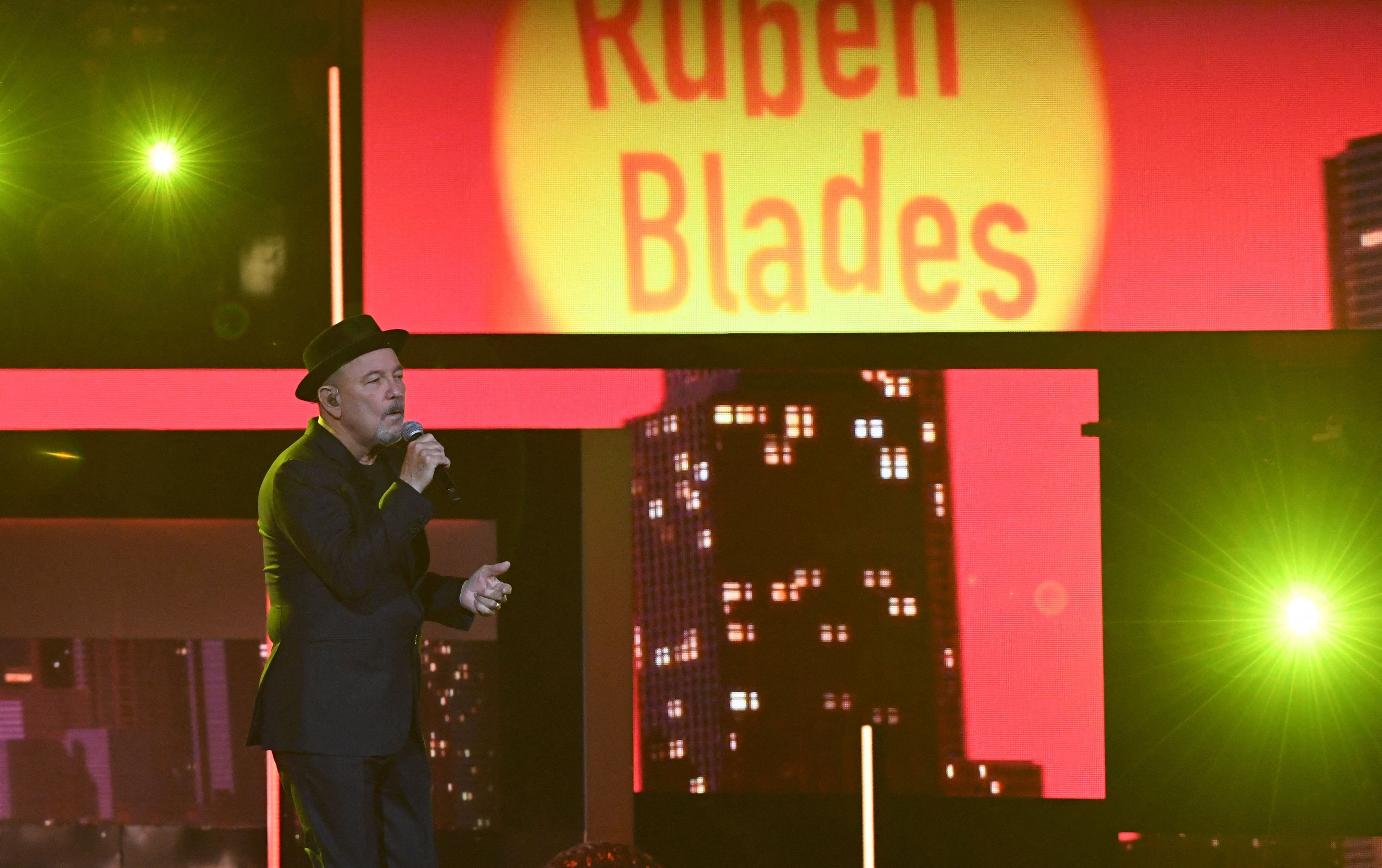 El cantante panameño Rubén Blades, durante su presentación en los Grammy Latinos.
