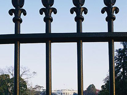 Verjas de la Casa Blanca, un muro simbólico para el presidente del Gobierno español.