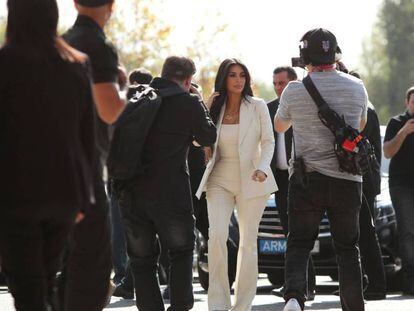 Kim Kardashian, a su llegada a una charla en el WCIT 2019 de Ereván, Armenia. en vídeo, parte de su intervención.