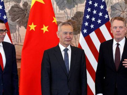 Steven Mnuchin, secretario del Tesoro de EE UU (izquierda), Liu He, viceprimer minsitro chino (centro) y Robert Lighthizer, representante comercial de EE UU, la semana pasada en Pekín.