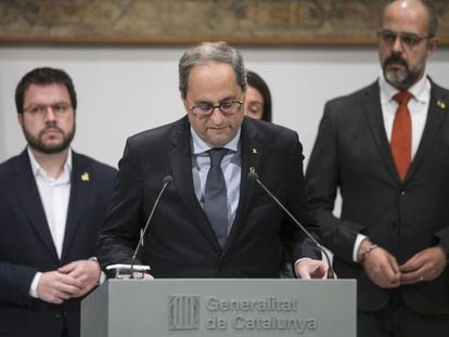 El presidente de la Generalitat de Cataluña, Quim Torra, durante su comparecencia ante los medios tras la reunión extraordinaria del Ejecutivo catalán, este viernes.