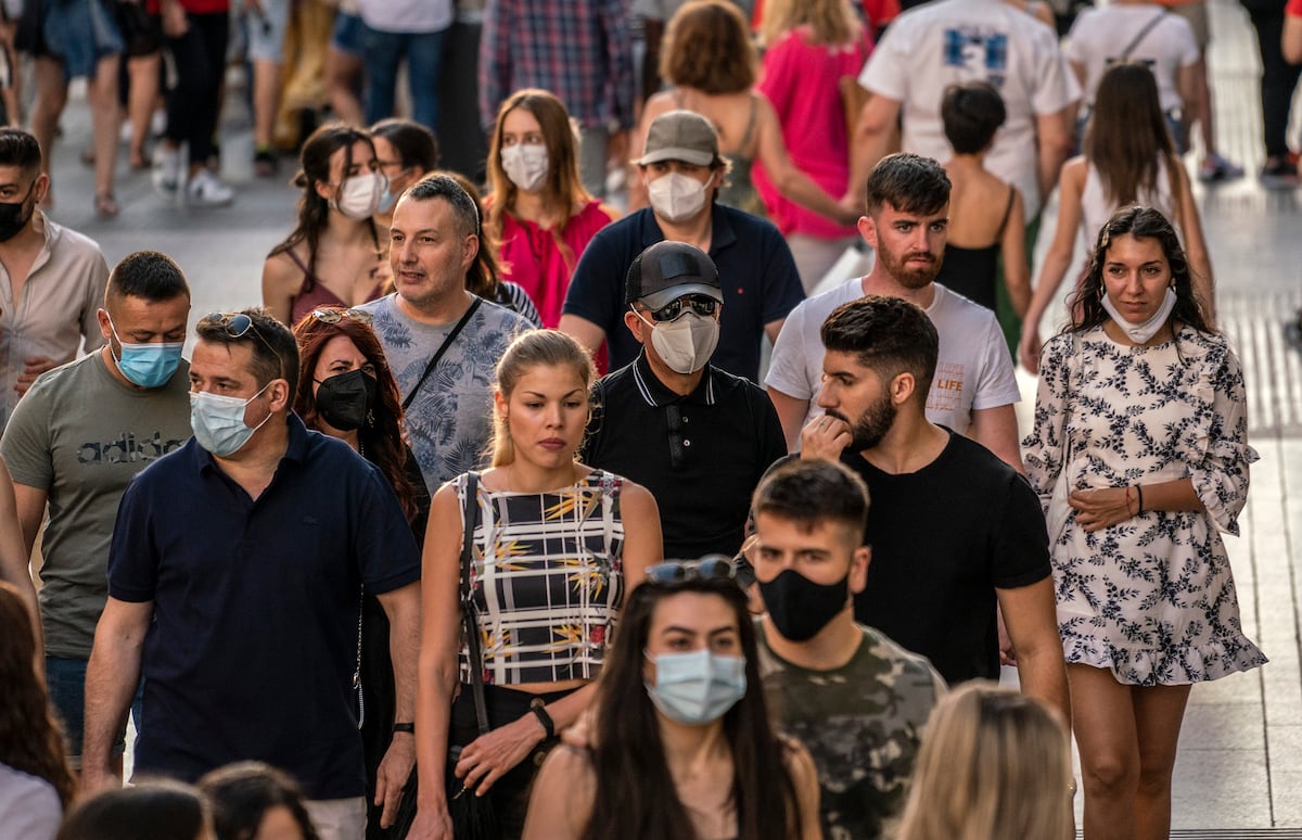 Los españoles, cada vez menos preocupados por la pandemia