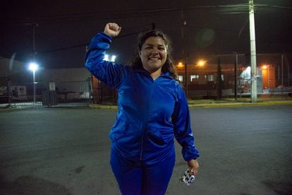 Roxana Ruiz Santiago al salir del penal Bordo de Xochiaca, en el Estado de México, el 16 de febrero.