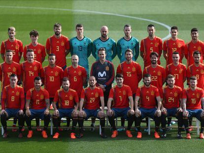 La selecció espanyola amb la nova samarreta a Las Rozas.
