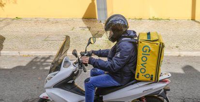 Repartidor de Glovo en Lisboa. La plataforma levantó el año pasado 300 millones de euros en dos rondas.