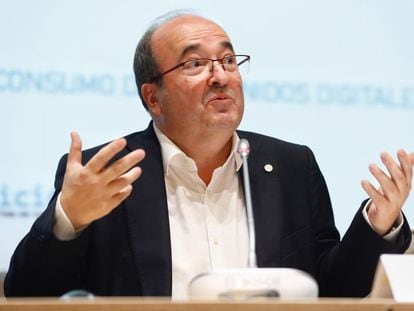 El ministro de Cultura, Miquel Iceta, durante la presentación del Observatorio de Piratería y hábitos culturales 2021, en el Museo Arqueológico Nacional de Madrid, este miércoles.