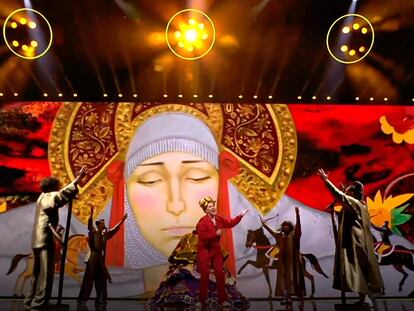 Manizha de Rusia cantó 'Russian Woman' en el Festival de Eurovisión de 2021.