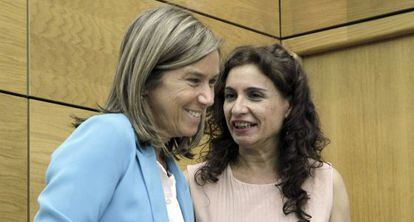 Ana Mato y María Jesús Montero, el pasado 4 de julio.