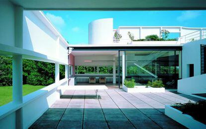 Terraza de Villa Savoye (1929-1931), vivienda de Le Corbusier en Poissy (Francia).