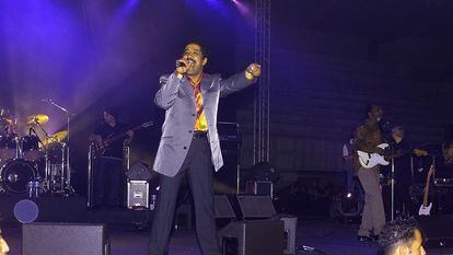 Concierto del cantante de rai Khaled en su regreso a Argelia tras el exilio, el 14 de noviembre de 2000 en Argel.