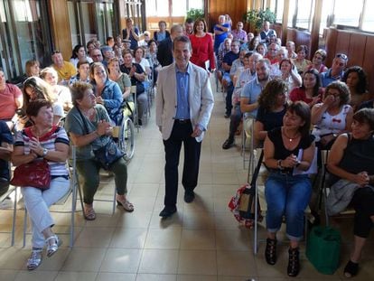 Abel Caballero llega este miércoles a la reunión con los vecinos de Ons.