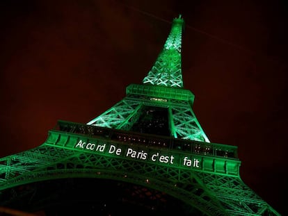 Celebraci&oacute;n el viernes pasado en la torre Eiffel de la entrada en vigor del Acuerdo de Par&iacute;s. 