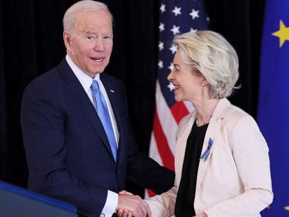 Ursula von der Leyen y Joe Biden, este viernes en Bruselas.