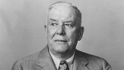 El poeta estadounidense Wallace Stevens (1879-1955).