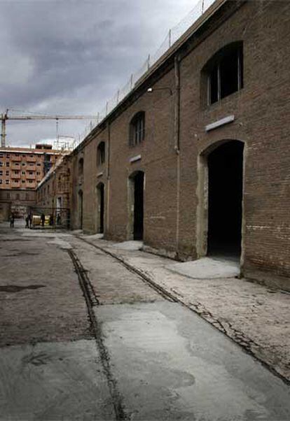 Vista exterior de los antiguos almacenes.