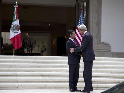 Kerry saluda a Pe&ntilde;a Nieto este mi&eacute;rcoles en la Ciudad de M&eacute;xico