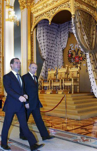 Dmitri Medvédev y Vladimir Putin hoy en el Kremlim
