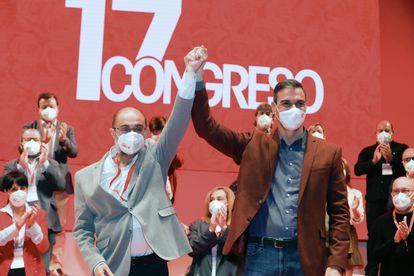 Javier Lambán y Pedro Sánchez en el congreso del PSOE de Aragón.