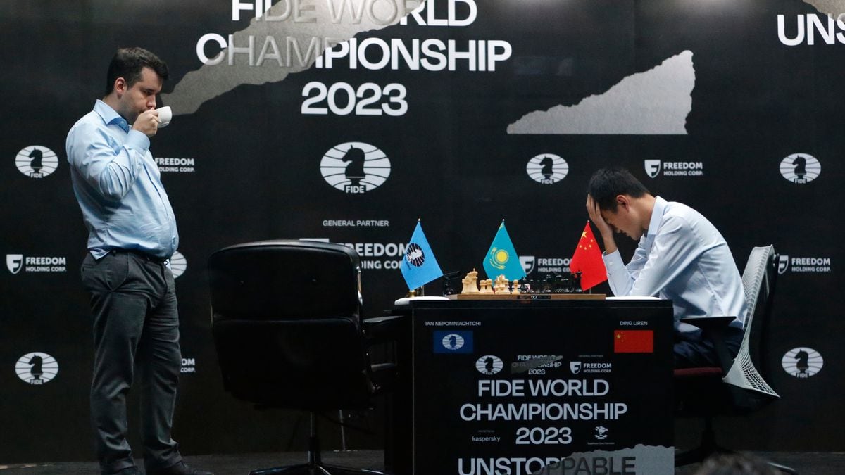 Mundial de Ajedrez 2023  Ding Liren colapsa en una partida histórica 