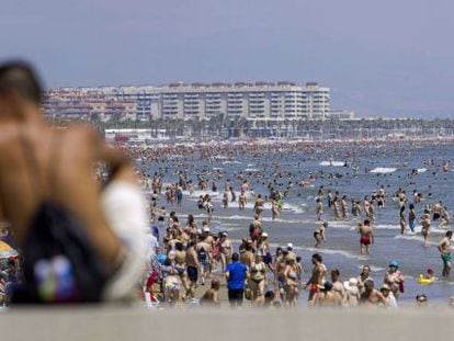 La playa de la Malvarrosa en Valencia.