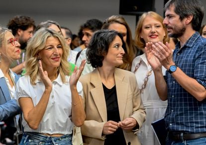 La líder de Sumar, Yolanda Díaz (izquierda), y el portavoz de Sumar y el portavoz del partido, Ernest Urtasun (derecha), este sábado en Madrid.