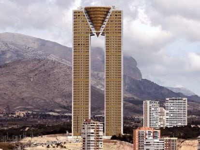 Vista del rascacielos In Tempo, de 192 metros de altura, en Benidorm (Alicante).