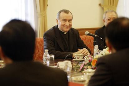 Pietro Parolin, durante unas gestiones diplom&aacute;ticas con Vietnam.