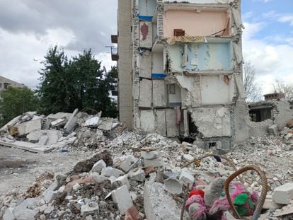Chasiv Yar block of flats destroyed on July 9 by Russian missiles.