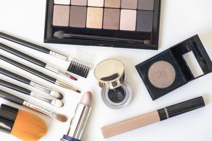 apagado Boquilla deslealtad 15 productos básicos de maquillaje para utilizar a diario en casa |  Escaparate: compras y ofertas | EL PAÍS