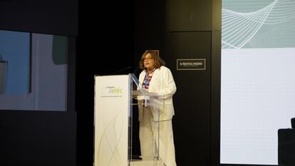 Marina Serrano, presidenta de Aelec, en su intervención en el V Congreso de la asociación.