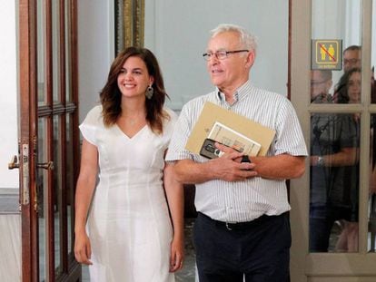 La vicealcaldesa de Valencia Sandra Gómez con el alcalde Joan Ribó.