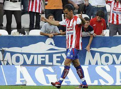 Mate Bilic celebra el cuarto gol del Sporting.