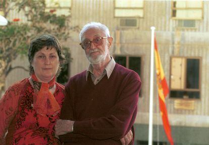 José Luis Sampedro y su esposa Olga Lucas, en Santa Cruz de Tenerife.