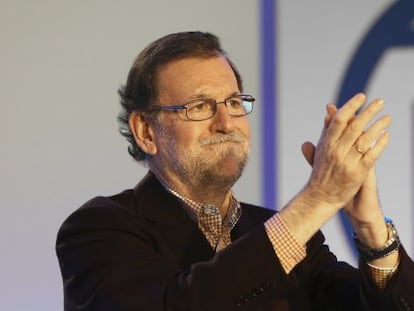 El presidente del PP y del Gobierno en funciones, Mariano Rajoy, durante su intervenci&oacute;n en un acto del partido en Salamanca. 