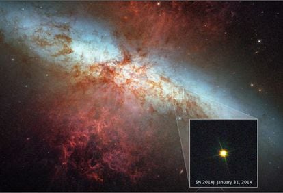 La supernova SN 2014J fotografiada por el telecopio 'Hubble' el pasado 31 de enero y ampliada sobre la imagen-mosaico de la galaxia M82 que captó el mismo observatorio espacial en 2006.