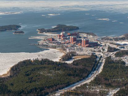 Vista aérea de la central nuclear de Olkiluoto (Finlandia), ya con el nuevo reactor incorporado al complejo.