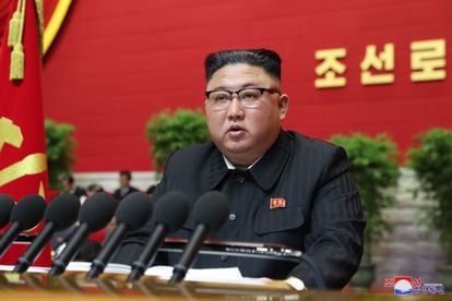 El líder norcoreano, Kim Jong-un, en la inauguración del VIII Congreso del Partido de los Trabajadores de Corea.