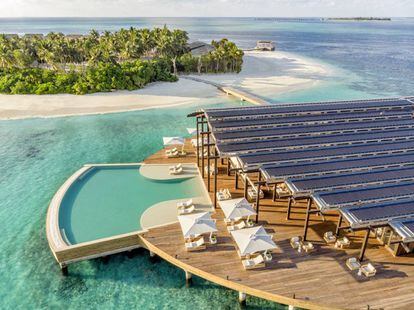 Los paneles solares del 'resort' Kudadoo Maldives.