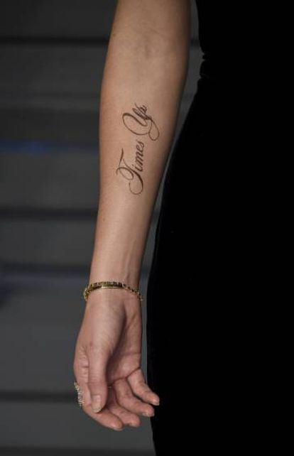 Detalle del brazo de Emma Watson.