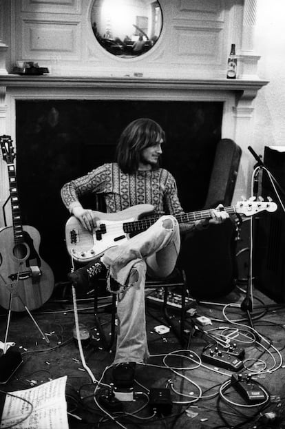 Mike Oldfield, en su estudio, en 1973. 