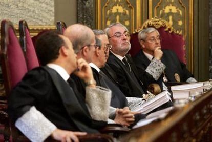 Magistrados de la Sala del 61 del Tribunal Supremo, durante una deliberación.