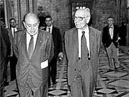 Heribert Barrera, a la derecha, con Jordi Pujol.