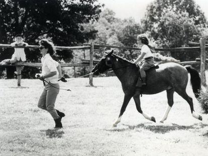 Jacqueline Kennedy, con sus hijos.