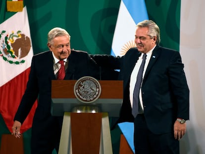 Los presidentes Andrés Manuel López Obrador y Alberto Fernández, este martes en Palacio Nacional.