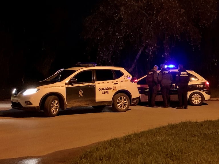 Parte del disposivo policial desplegado este pasado jueves para localizar al fugitivo.